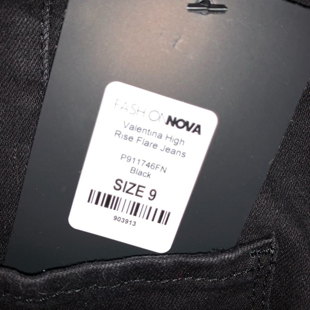 💕 Fashion Nova Valentina high rise flare leg high waisted jeans black - Picture 3 of 3